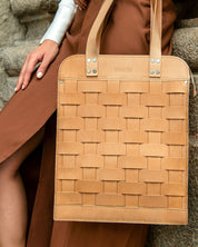 Näver Big Shoulder Bag in Natural leather