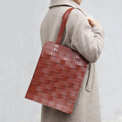 Näver Big Shoulder Bag i Brick läder