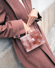 Näver Mini Shoulder Bag in Brick leather