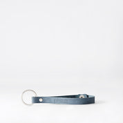 Björk Short Keystrap i Oily Navy Nubuckläder