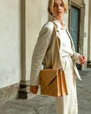 Näver Duo Shoulder Bag in Natural leather