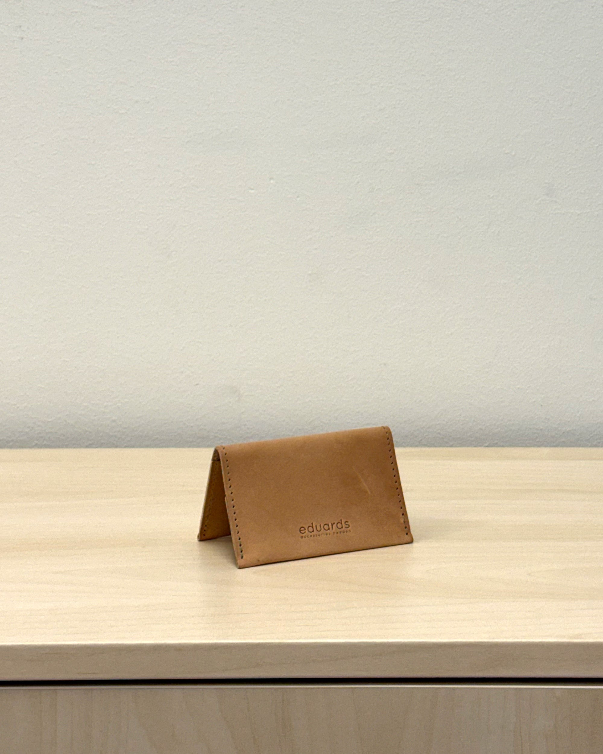 MARKET PONA1 // BJÖRK POCKET CARDHOLDER IN NATURAL LEATHER