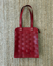 EVERGREENS BRE // NÄVER BIG SHOULDER BAG IN ROTEM LEDER
