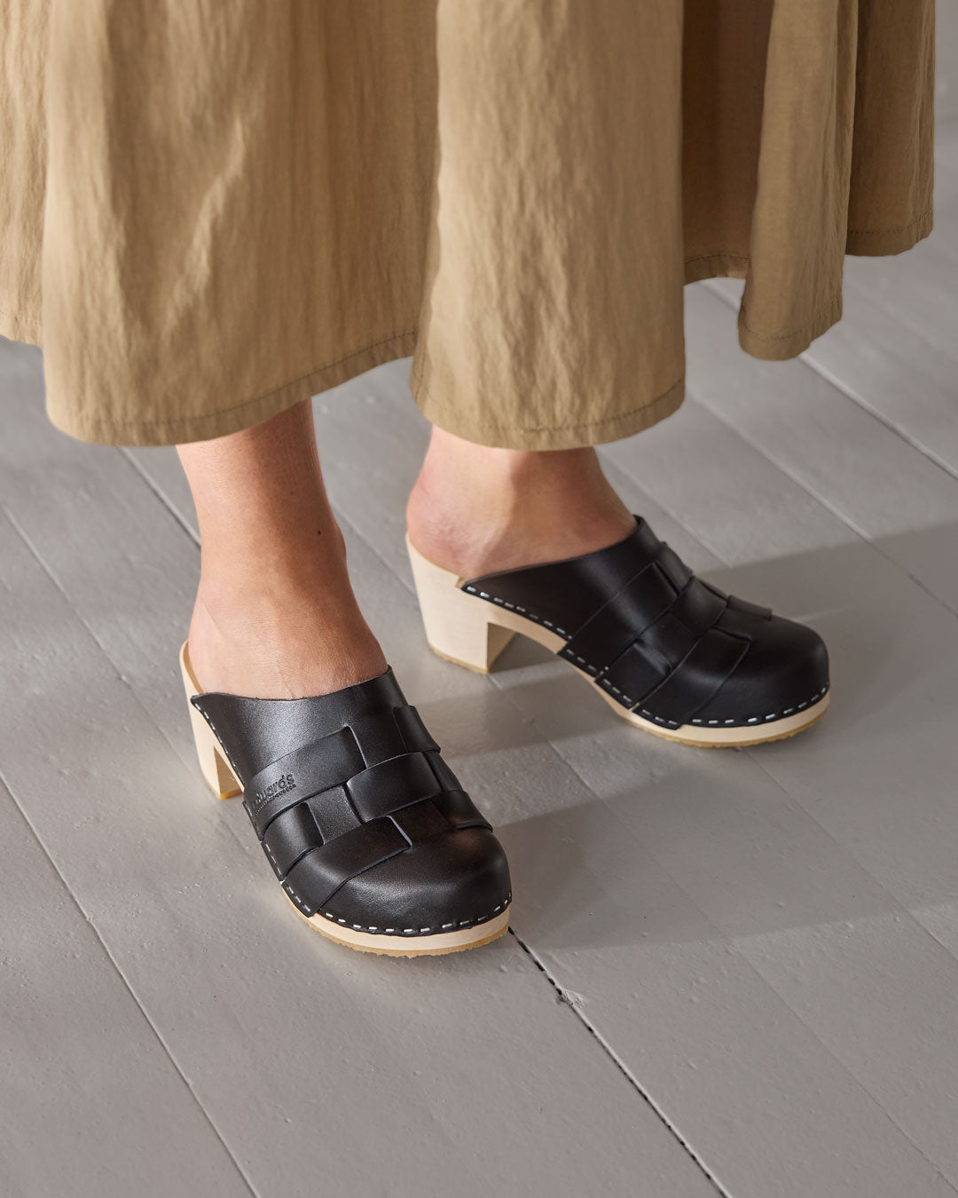 Näver Clog High i Svart läder