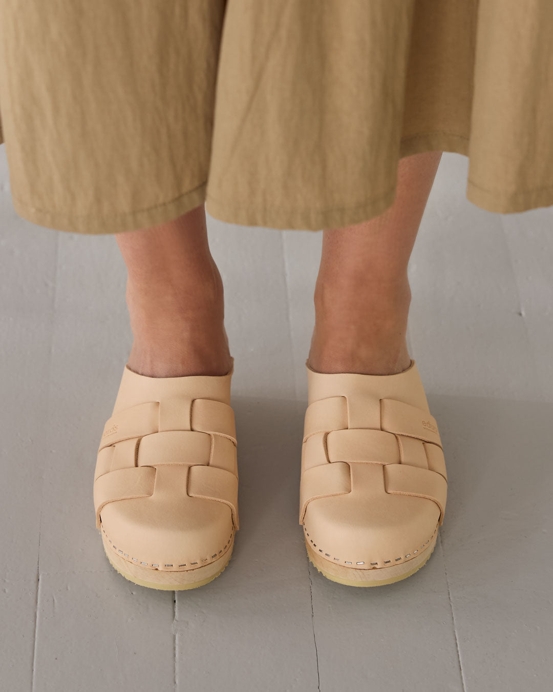Näver Clog Low in Natural Leather