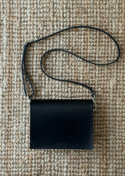 EVERGREENS MBL // NÄVER MINI BAG IN BLACK LEATHER