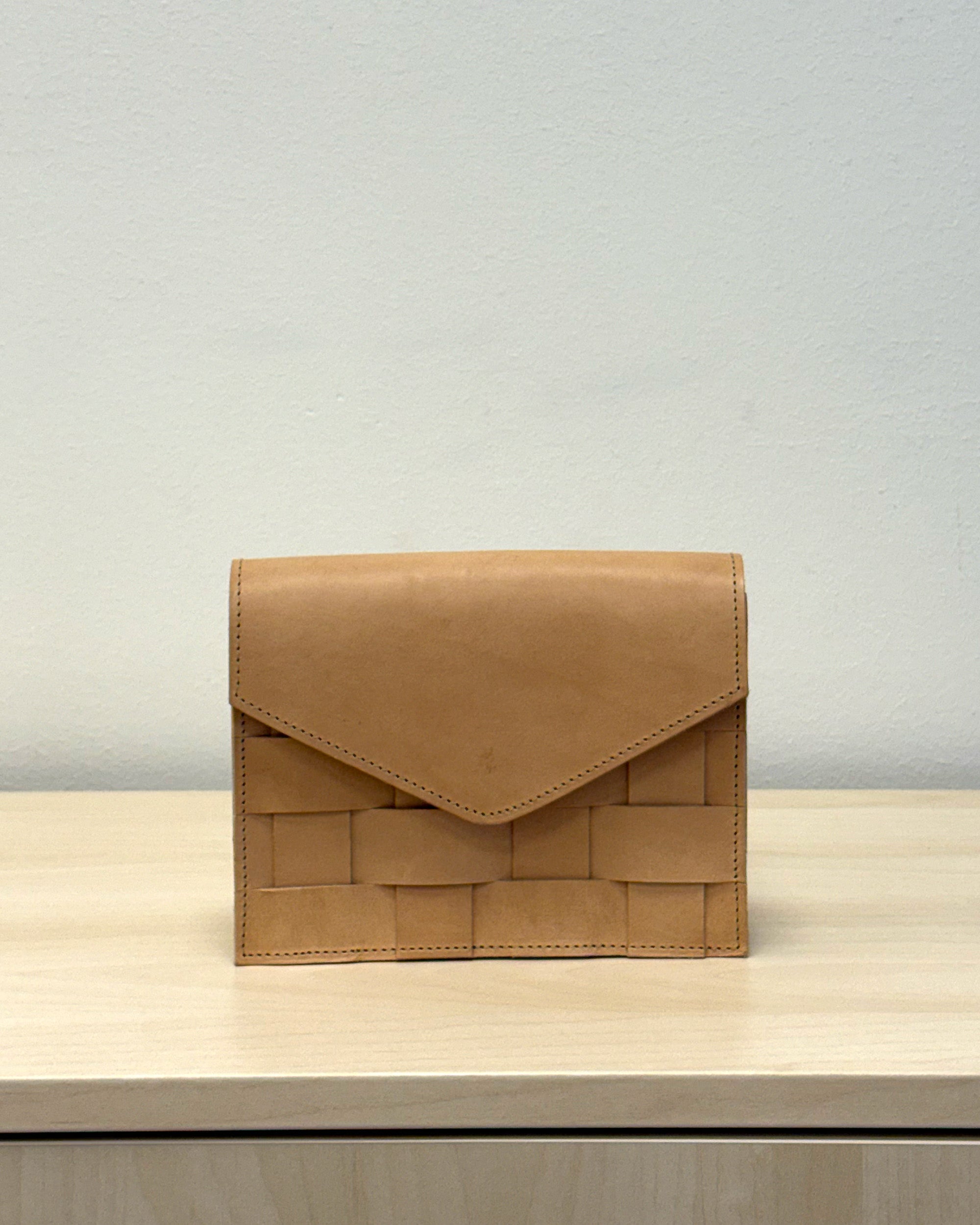MARKET MNA1 // NÄVER MINI SHOULDER BAG IN NATURAL LEATHER