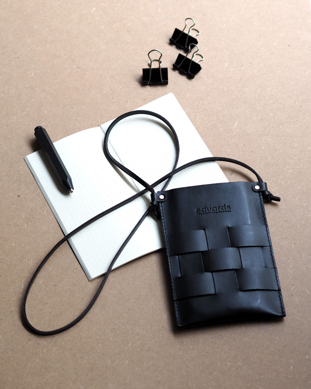 Näver Pocket Bag In Black leather