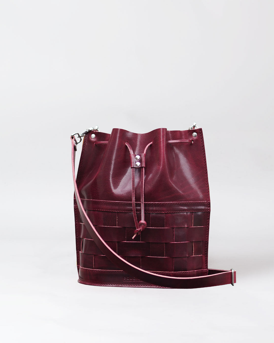 Näver Bucket Bag i Bordeaux läder - Limited Edition