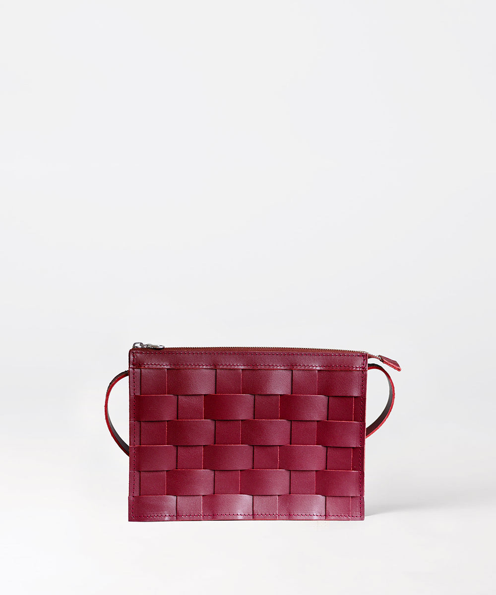 Small_Shoulder_Bag_Berry_03_45_web.jpg