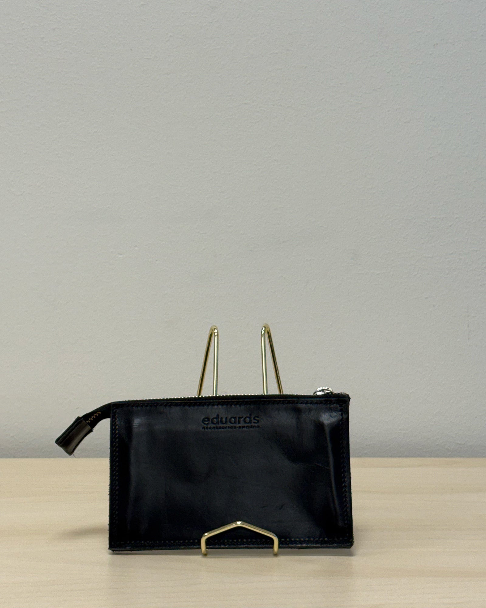 MARKET WPA1 // NÄVER WALLET IN PATCHY LEATHER